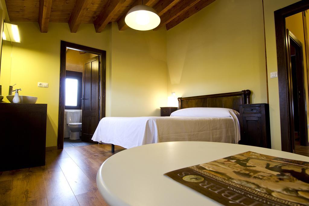 Hotel La Casona De La Mesta Almajano Pokoj fotografie