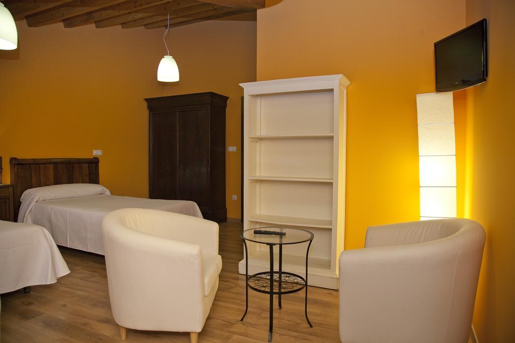 Hotel La Casona De La Mesta Almajano Pokoj fotografie